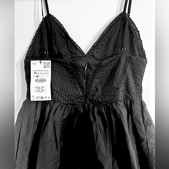 Zara Short Embroidered Dress - Picture 4 of 4